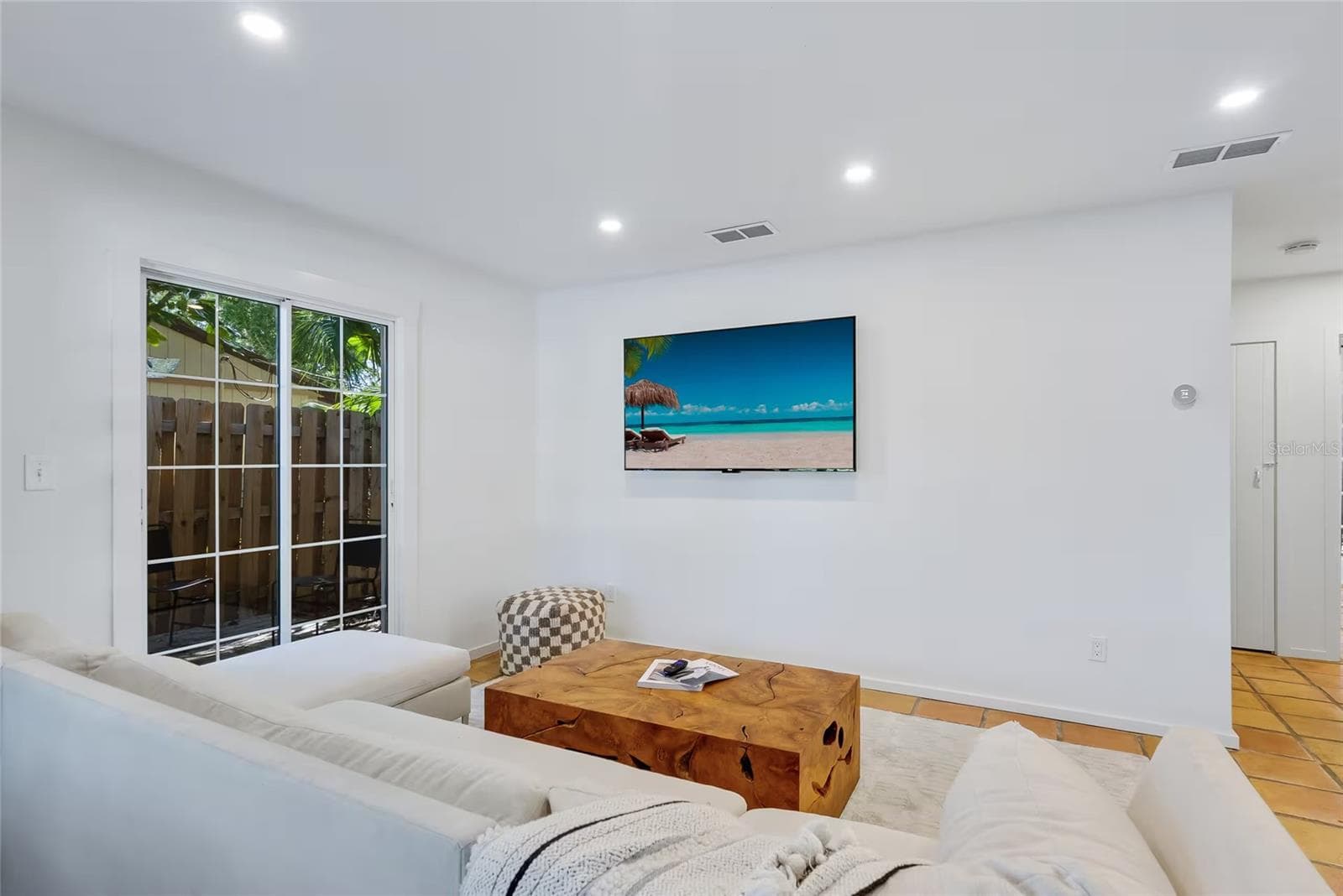 Single Family Residence at 2142 WALDEMERE ST, SARASOTA, photo 6 of 42