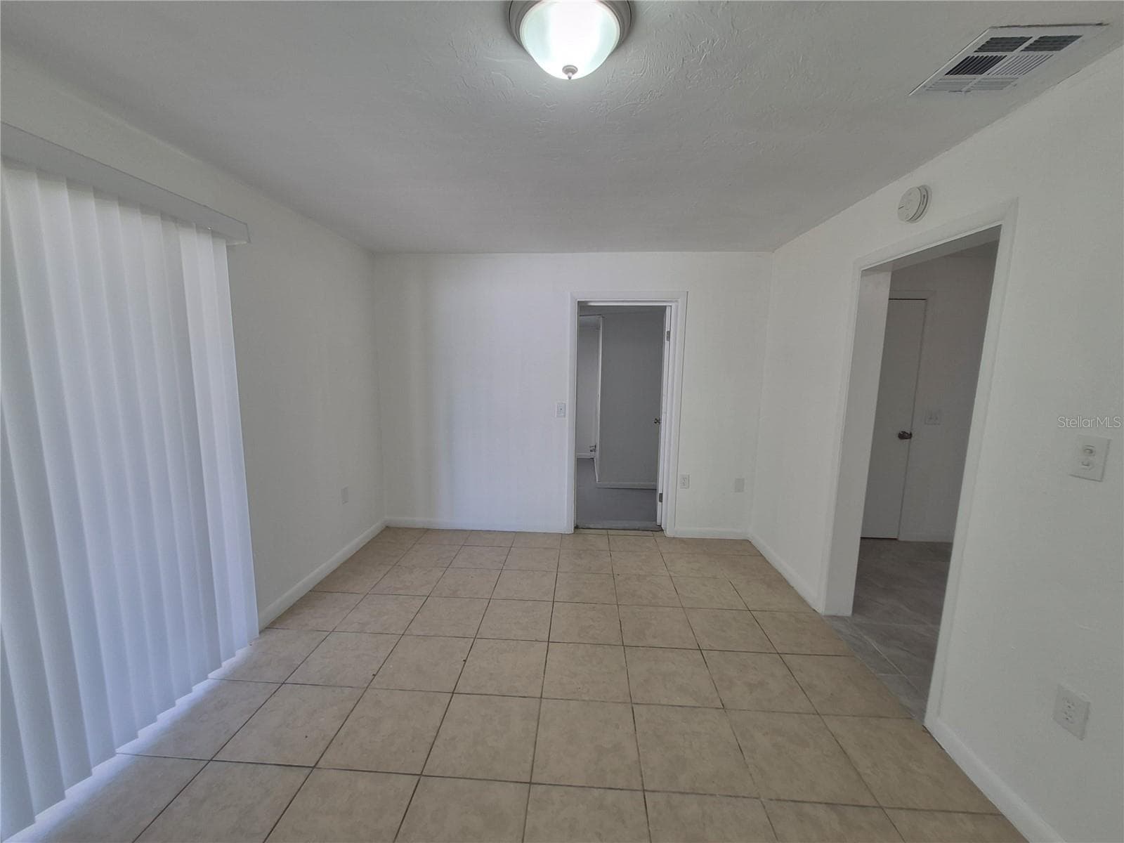 Single Family Residence at 9 MICHIGAN ST, BEVERLY HILLS, photo 10 of 16