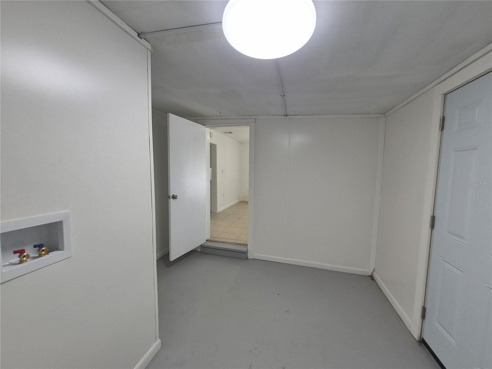 Single Family Residence at 9 MICHIGAN ST, BEVERLY HILLS, photo 14 of 16