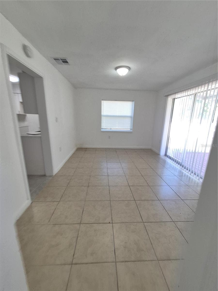 Single Family Residence at 9 MICHIGAN ST, BEVERLY HILLS, photo 15 of 16