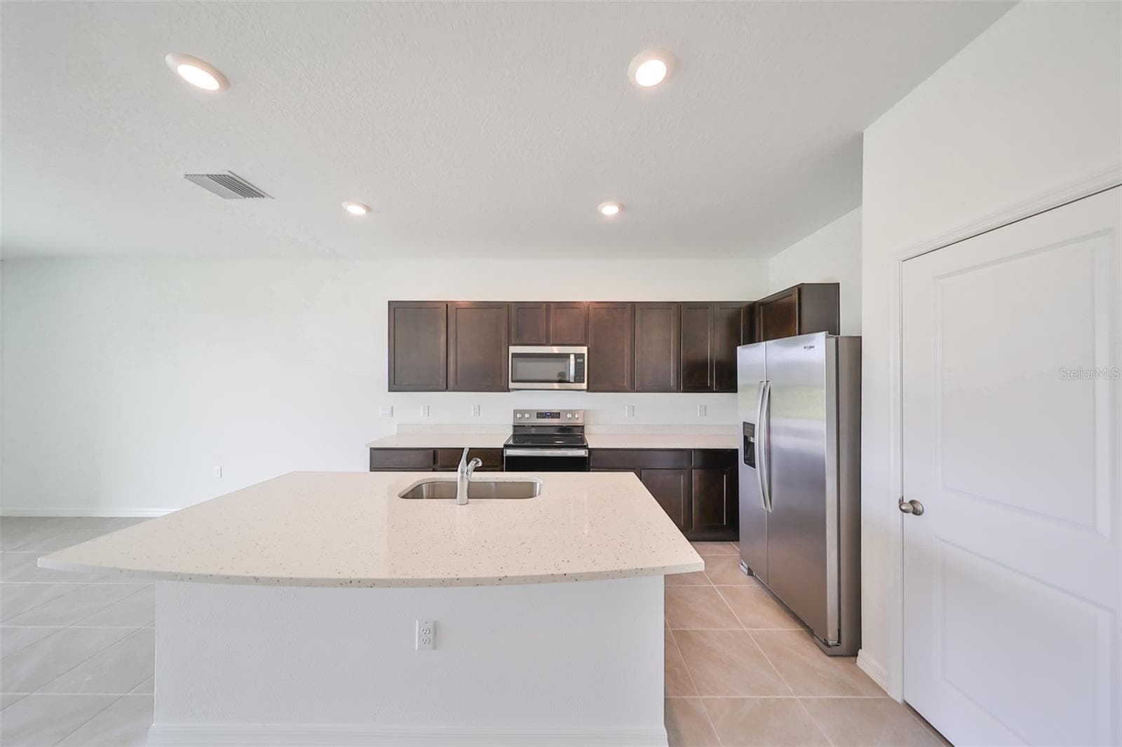 Townhouse at 3531 WHITE DANDELION CT, PLANT CITY, photo 11 of 51