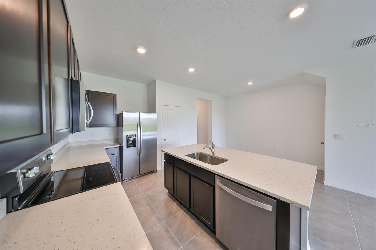 Townhouse at 3531 WHITE DANDELION CT, PLANT CITY, photo 15 of 51