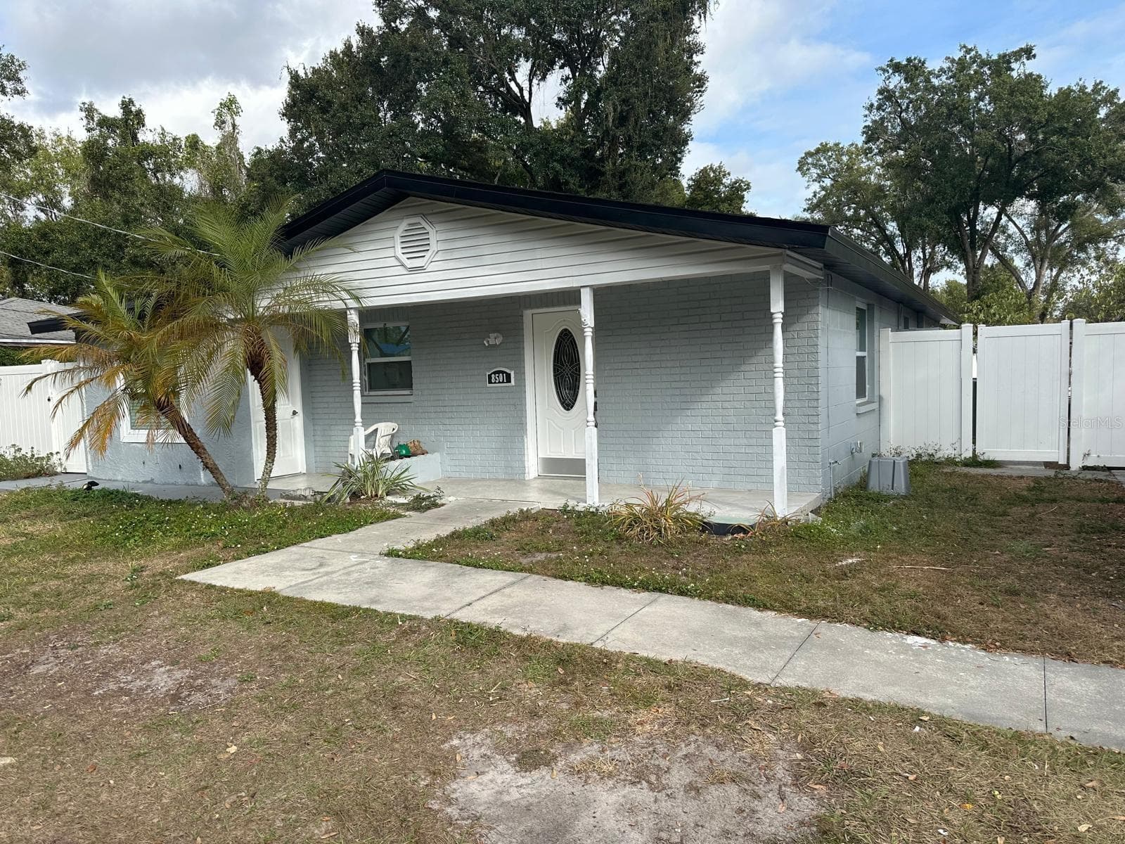 Single Family Residence at 8501 N PACKWOOD AVE, TAMPA, photo 3 of 30