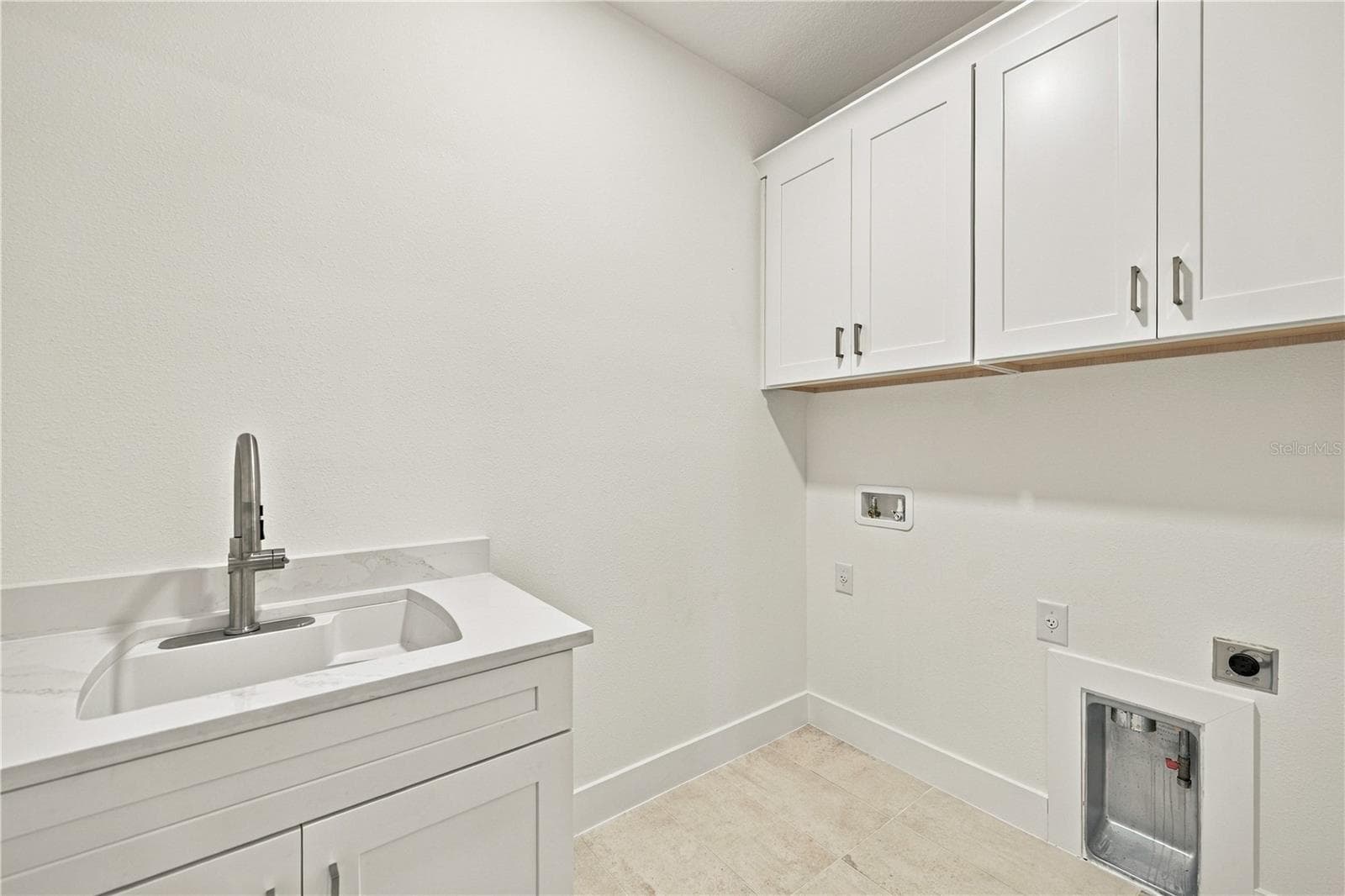 Single Family Residence at 19130 WISDOM LN, VENICE, photo 42 of 46