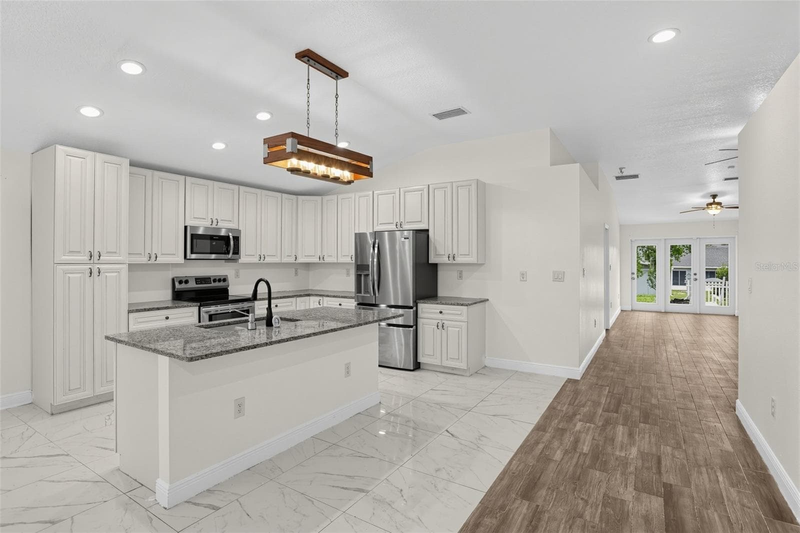 Single Family Residence at 7320 TOMBERLIN LN, MOUNT DORA, photo 11 of 26