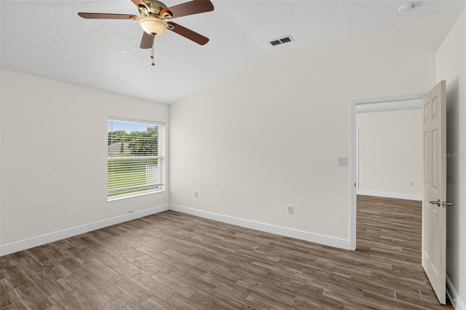 Single Family Residence at 7320 TOMBERLIN LN, MOUNT DORA, photo 19 of 26