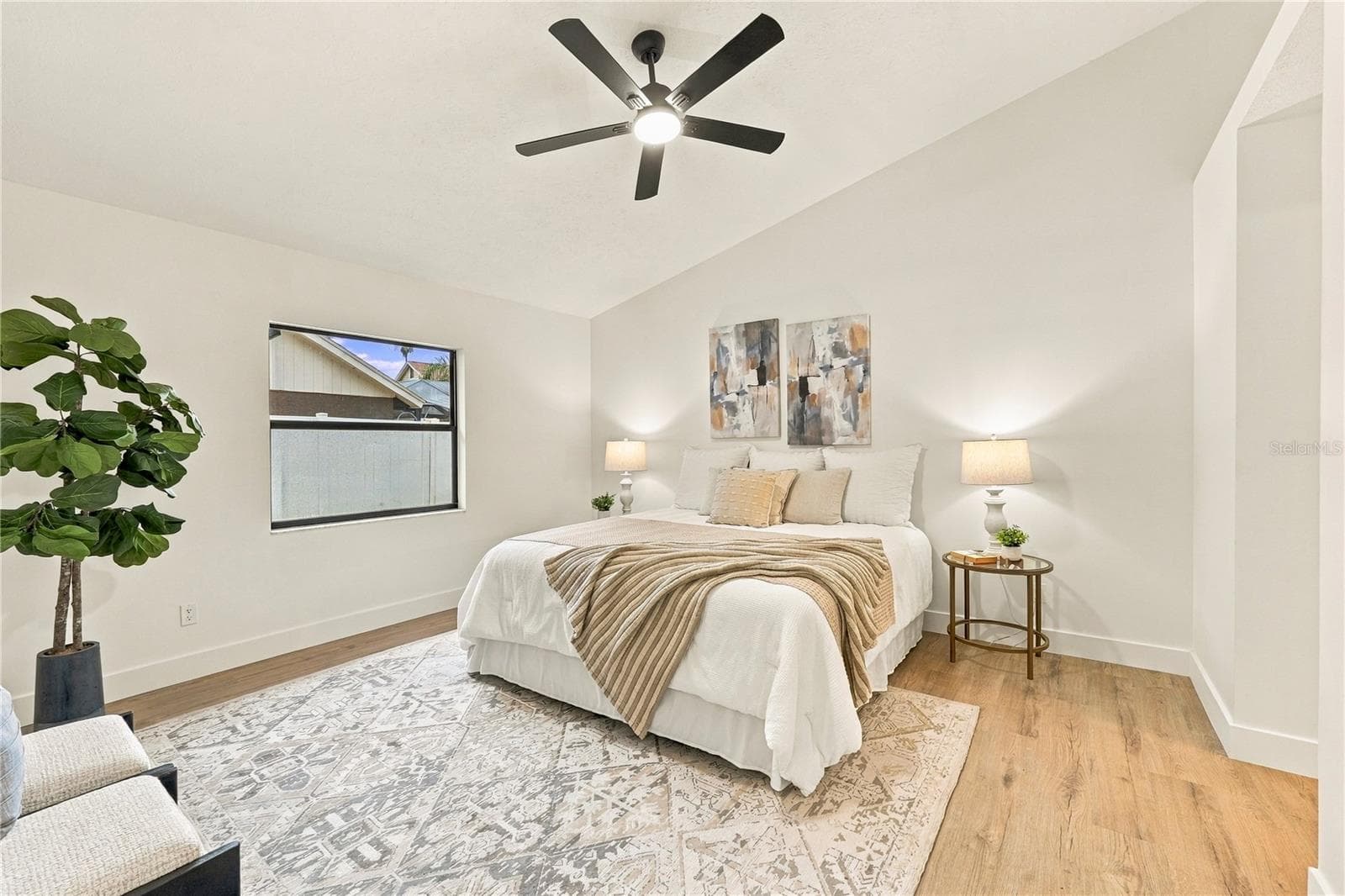 Single Family Residence at 11233 ELMFIELD DR, TAMPA, photo 11 of 38