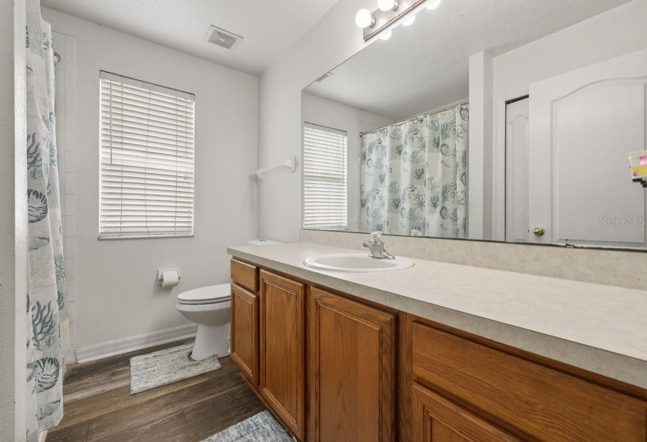 Single Family Residence at 12657 IRIS LAKE DR, ORLANDO, photo 9 of 32