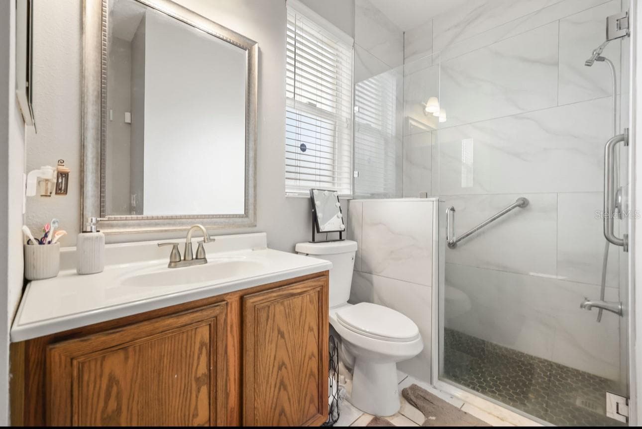Single Family Residence at 12657 IRIS LAKE DR, ORLANDO, photo 12 of 32