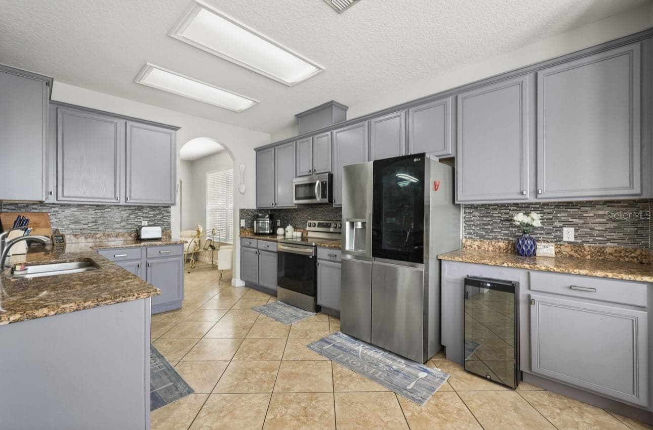 Single Family Residence at 12657 IRIS LAKE DR, ORLANDO, photo 16 of 32