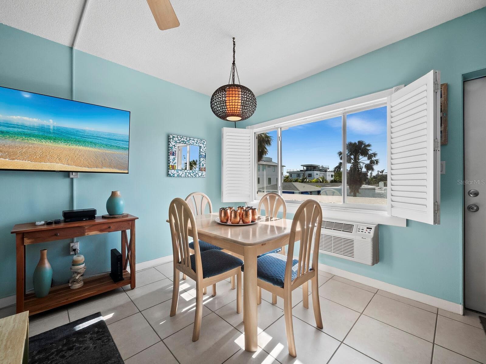 Condominium at 475 BENJAMIN FRANKLIN DR #215, SARASOTA, photo 5 of 43