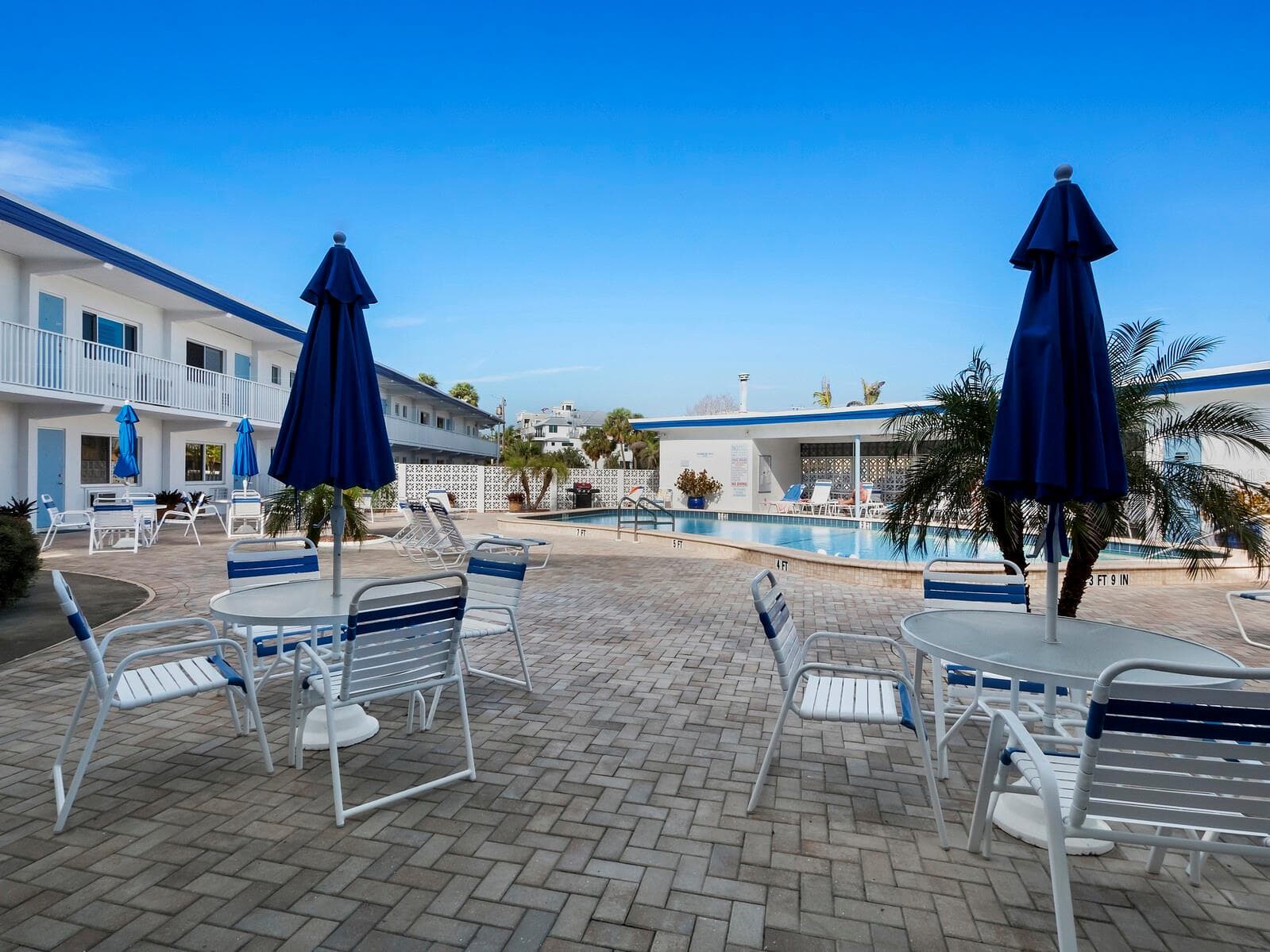 Condominium at 475 BENJAMIN FRANKLIN DR #215, SARASOTA, photo 18 of 43