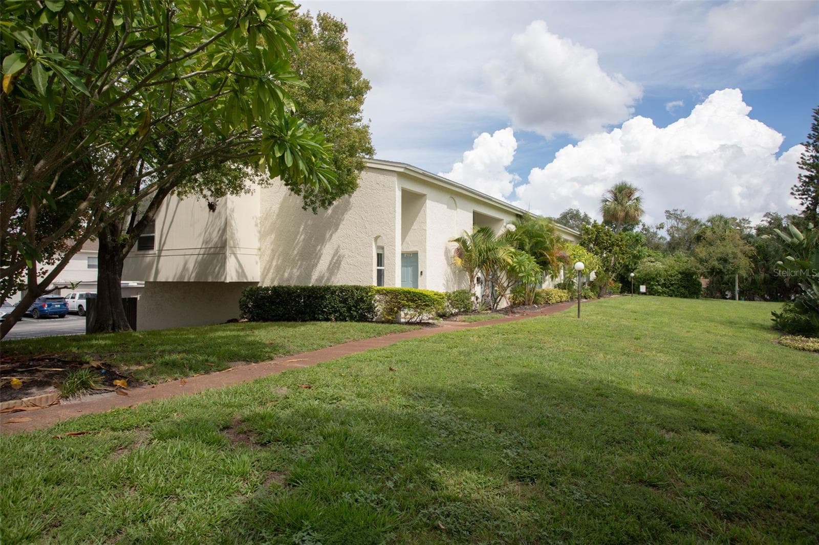 4219 LA SORRENTO CT