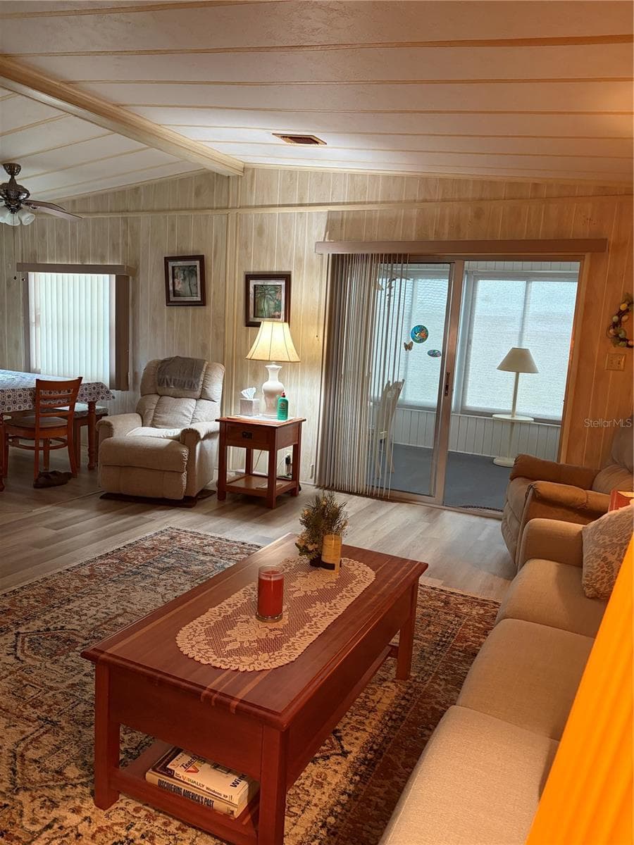 Manufactured Home at 193 E SWEET CIR, WINTER HAVEN, photo 6 of 19