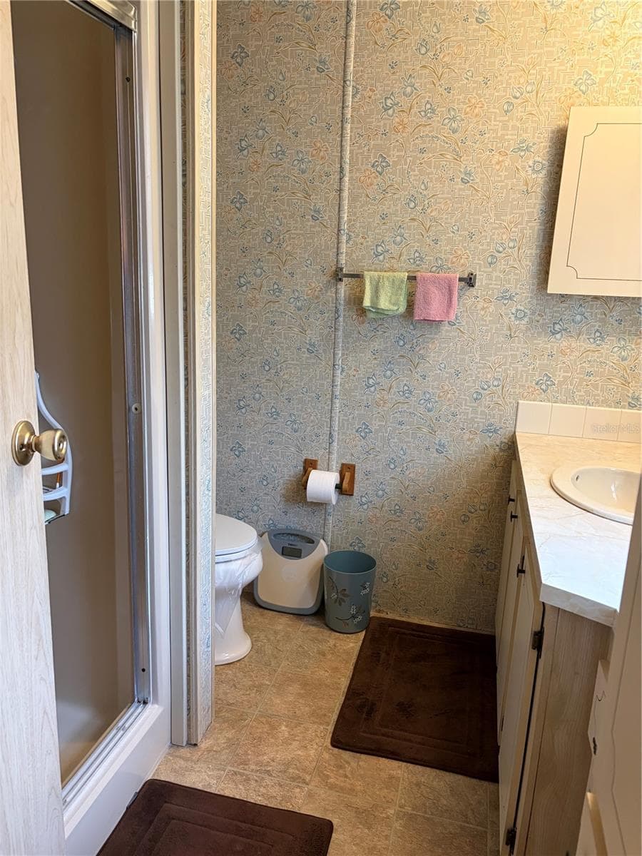 Manufactured Home at 193 E SWEET CIR, WINTER HAVEN, photo 15 of 19