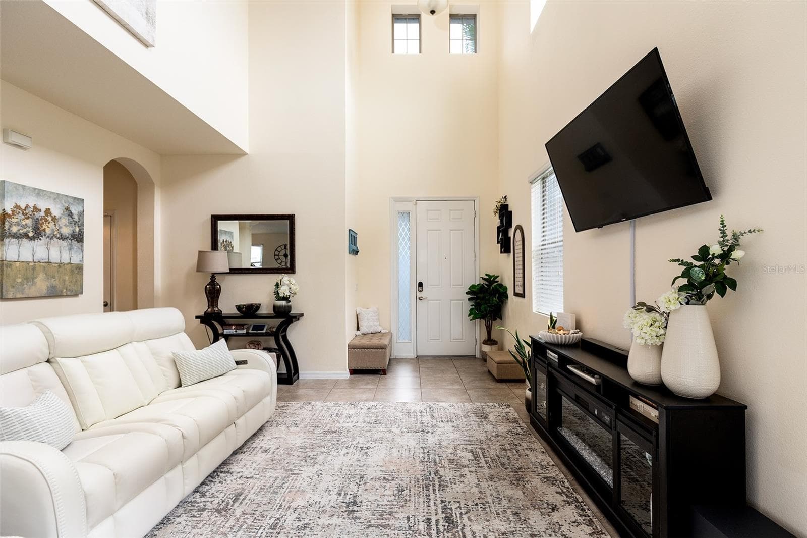 Single Family Residence at 11916 ALDER BRANCH LOOP, ORLANDO, photo 4 of 30