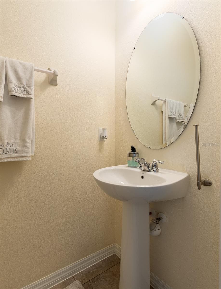 Single Family Residence at 11916 ALDER BRANCH LOOP, ORLANDO, photo 6 of 30