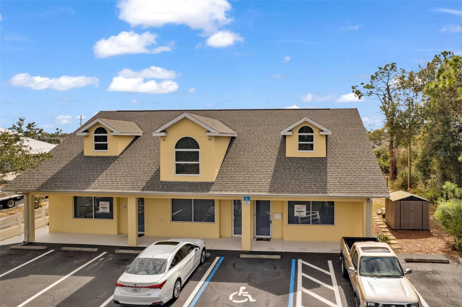 493 BARGER DR