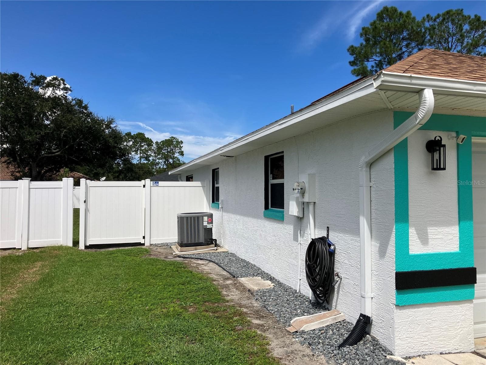 Single Family Residence at 35 PINE GROVE DR, PALM COAST, photo 4 of 37