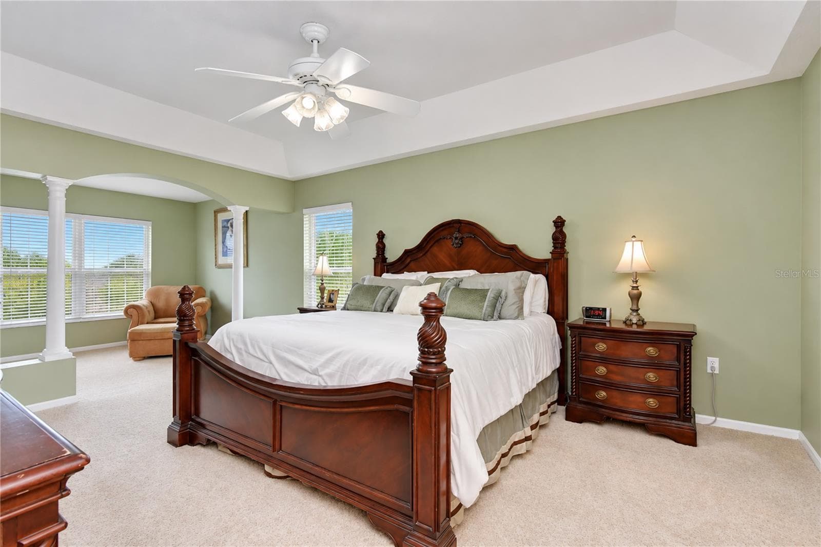 Spacious upstairs retreat with room for a comfortable sitting area. - 5104 WHISPERING LEAF TRL, VALRICO