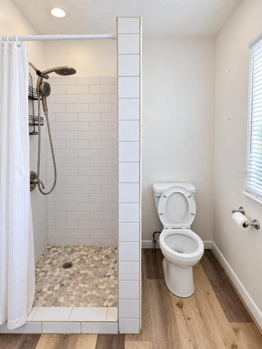 Virtually Staged - 3532 38TH AVE N, ST PETERSBURG