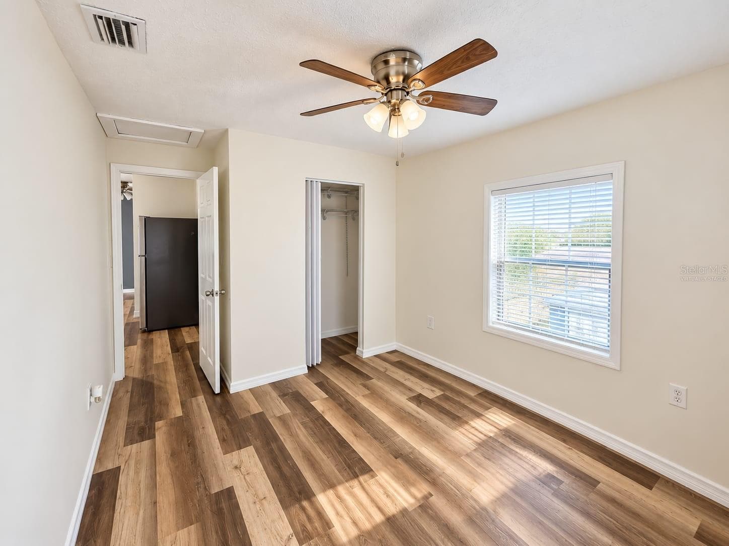 Virtually Staged - 3532 38TH AVE N, ST PETERSBURG