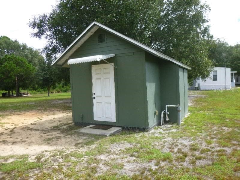 Single Family Residence at 1001 MCCLELLAN RD, FROSTPROOF, photo 40 of 78