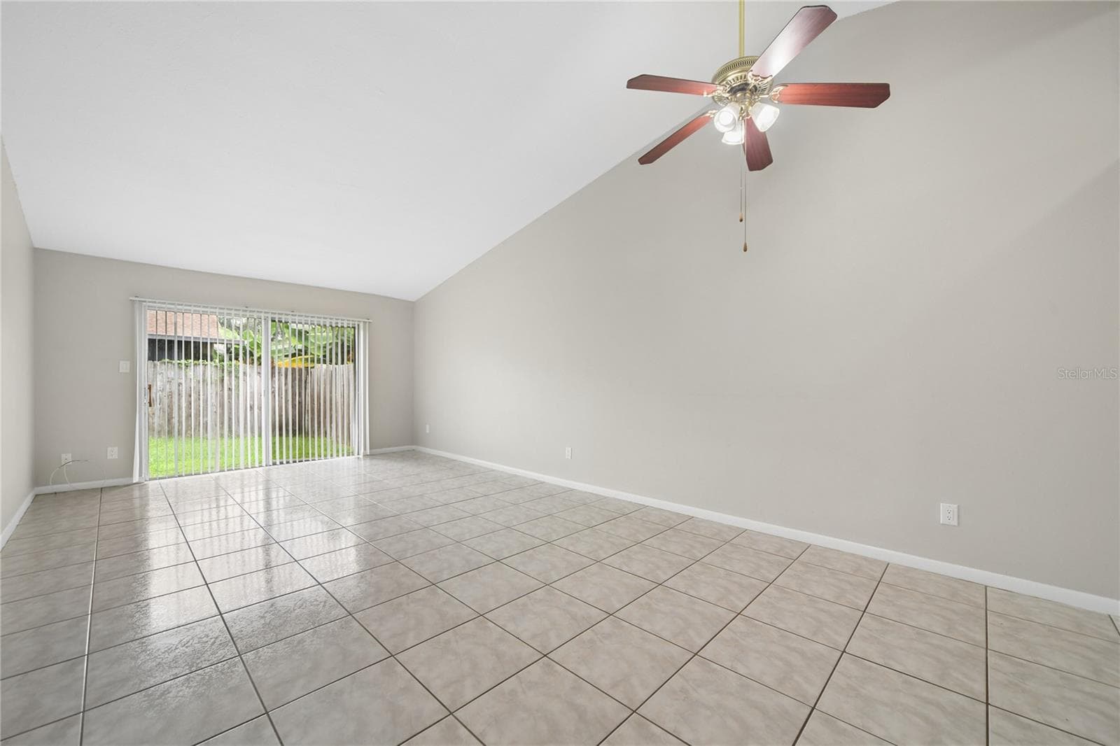Half Duplex at 624 S WILDFLOWER CT, LONGWOOD, photo 8 of 29