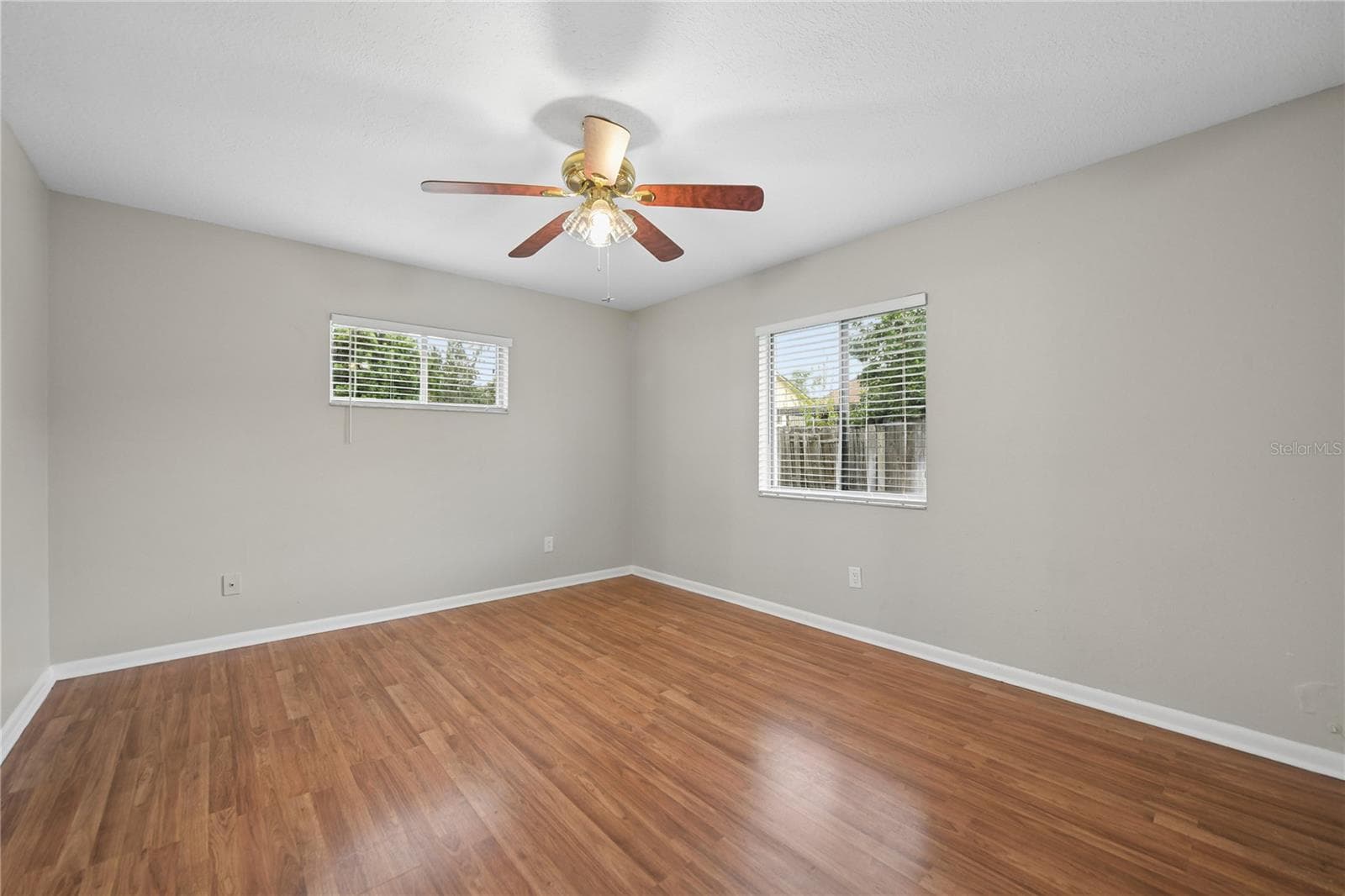Half Duplex at 624 S WILDFLOWER CT, LONGWOOD, photo 14 of 29
