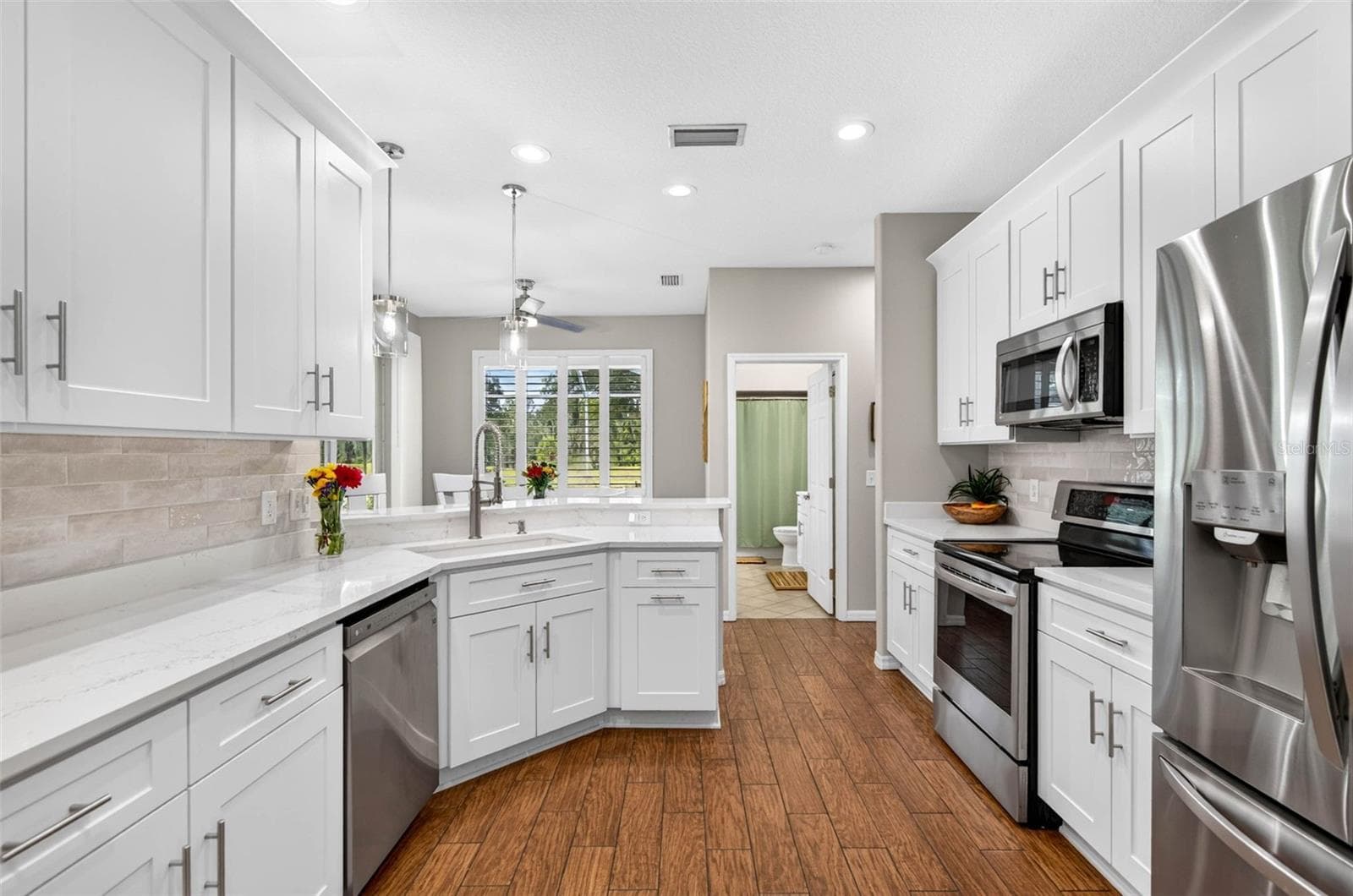Single Family Residence at 3825 SALIDA DELSOL DR, RUSKIN, photo 5 of 56
