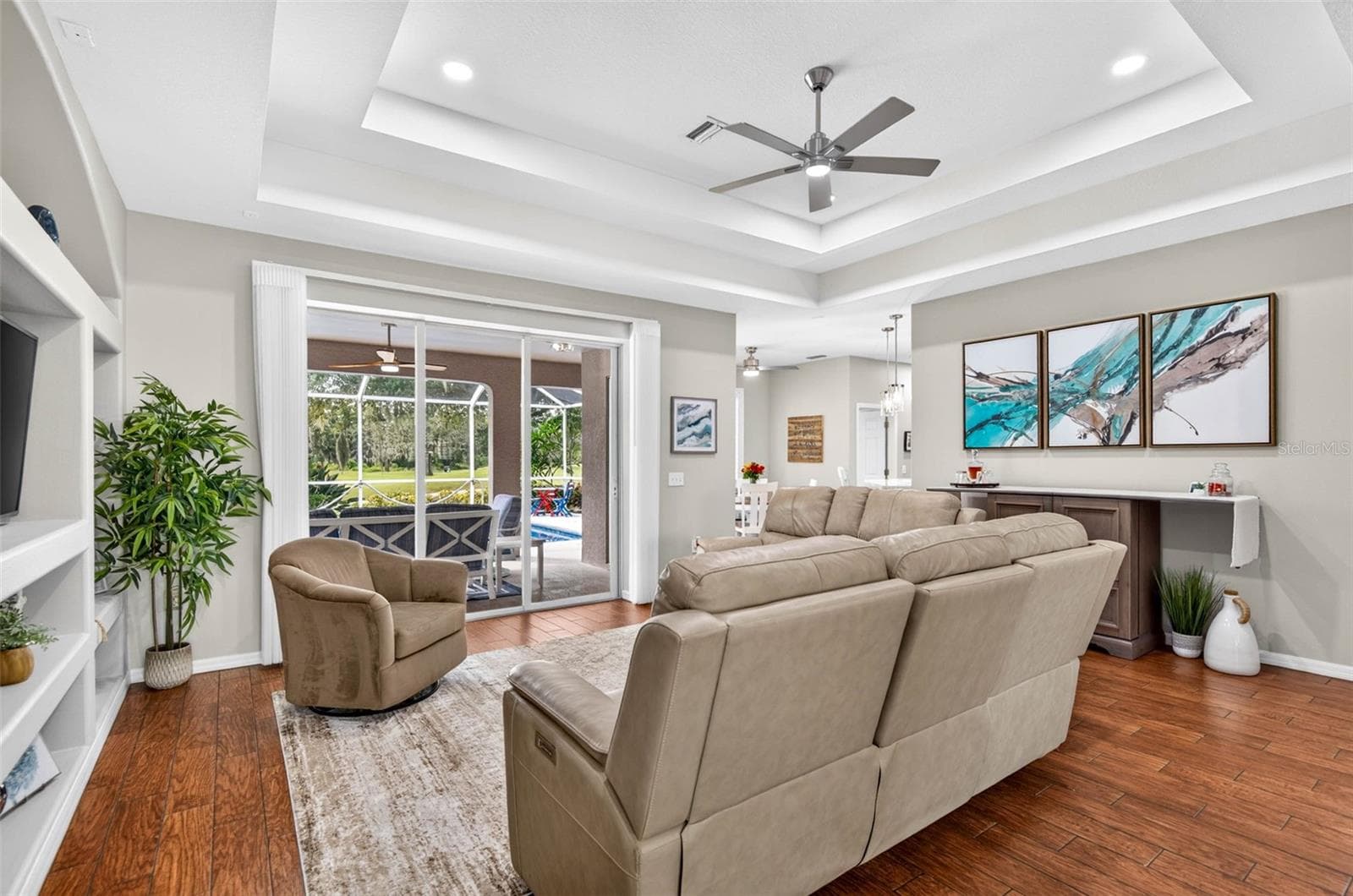 Single Family Residence at 3825 SALIDA DELSOL DR, RUSKIN, photo 13 of 56