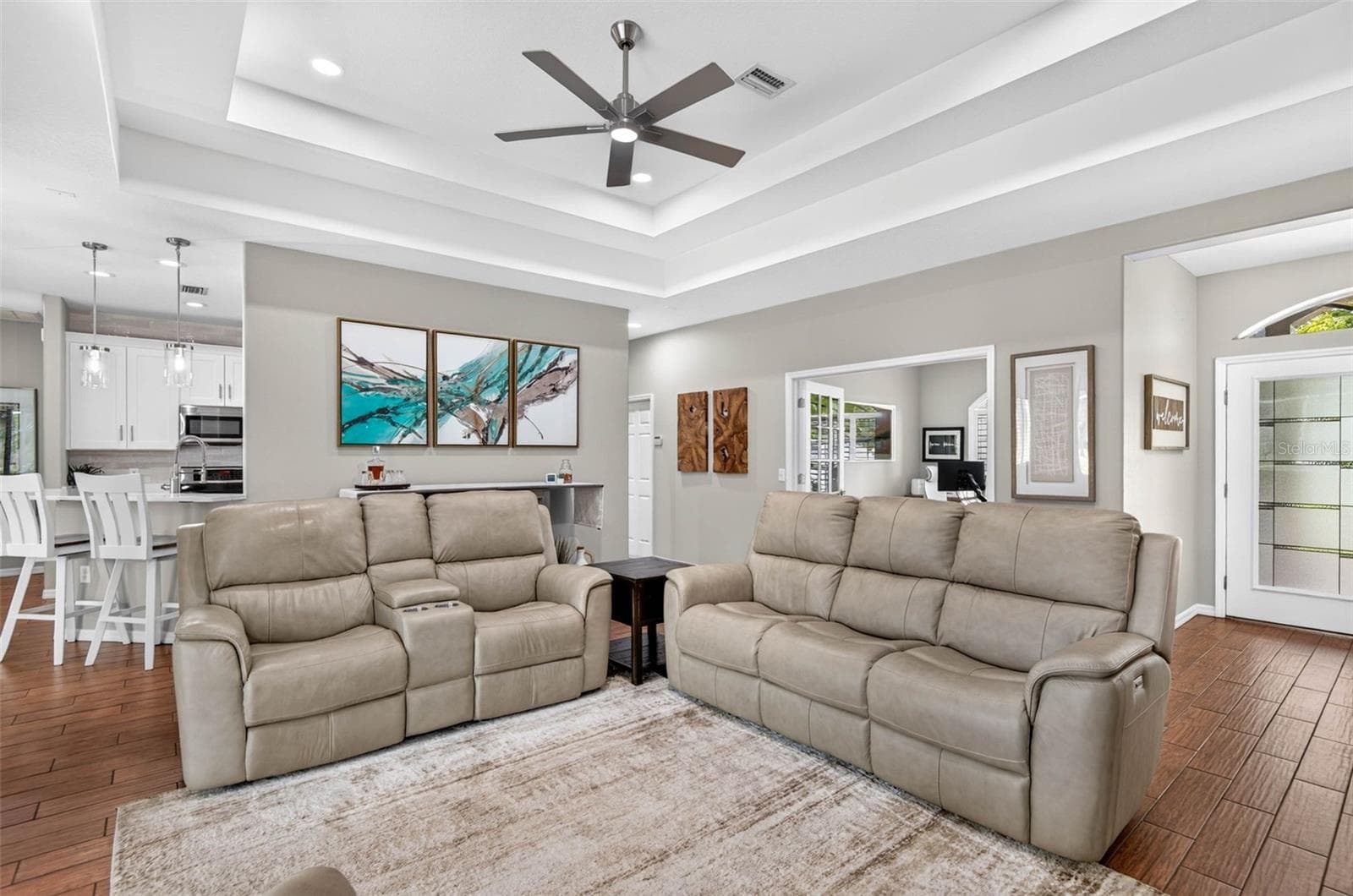 Single Family Residence at 3825 SALIDA DELSOL DR, RUSKIN, photo 16 of 56