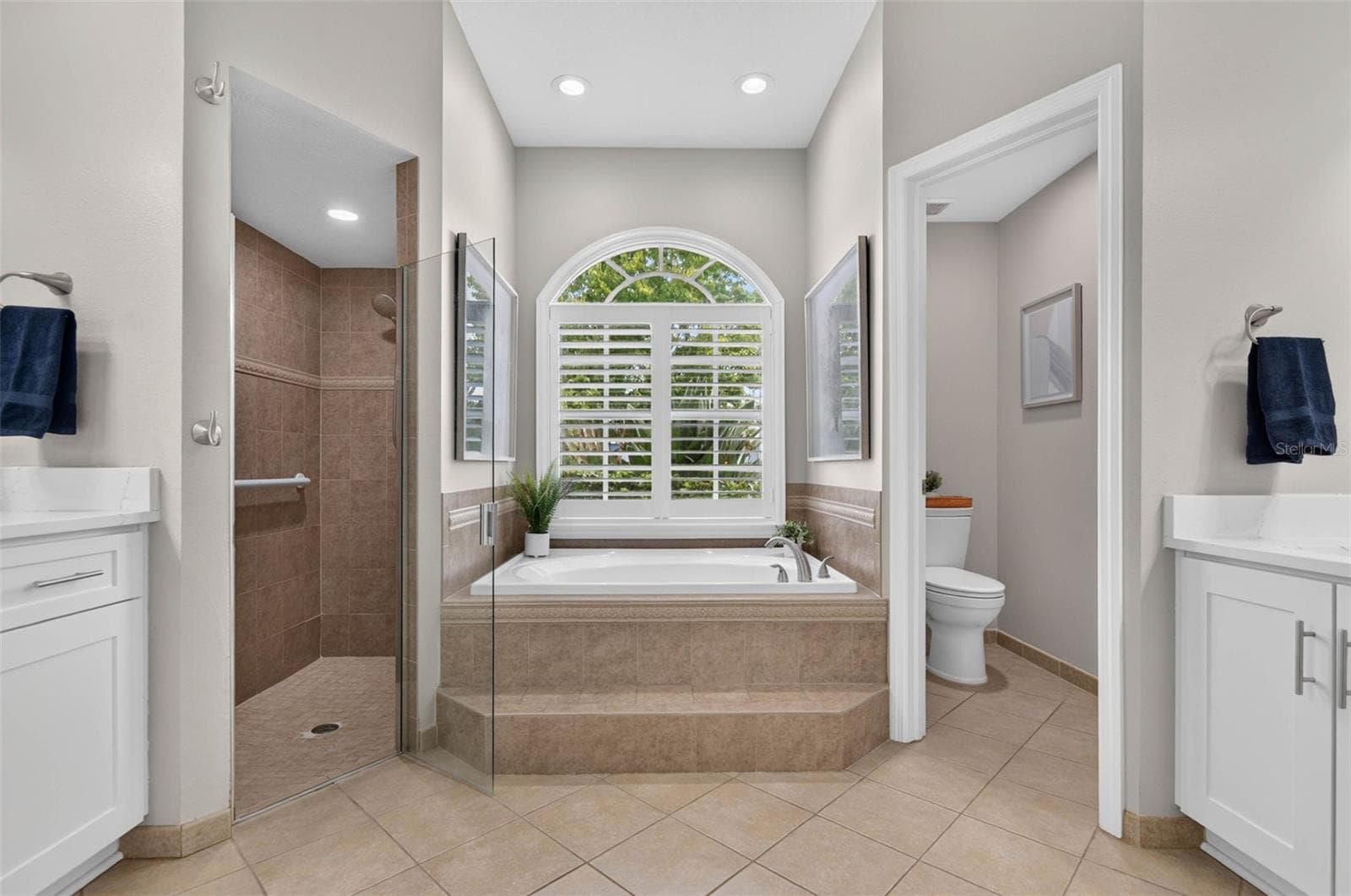 Single Family Residence at 3825 SALIDA DELSOL DR, RUSKIN, photo 23 of 56