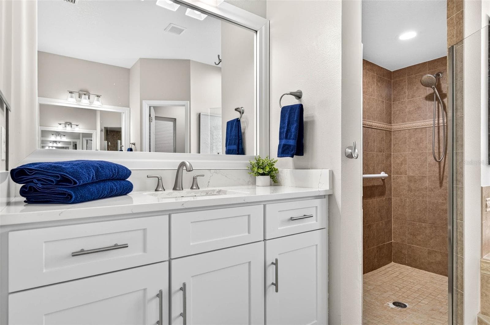 Single Family Residence at 3825 SALIDA DELSOL DR, RUSKIN, photo 25 of 56