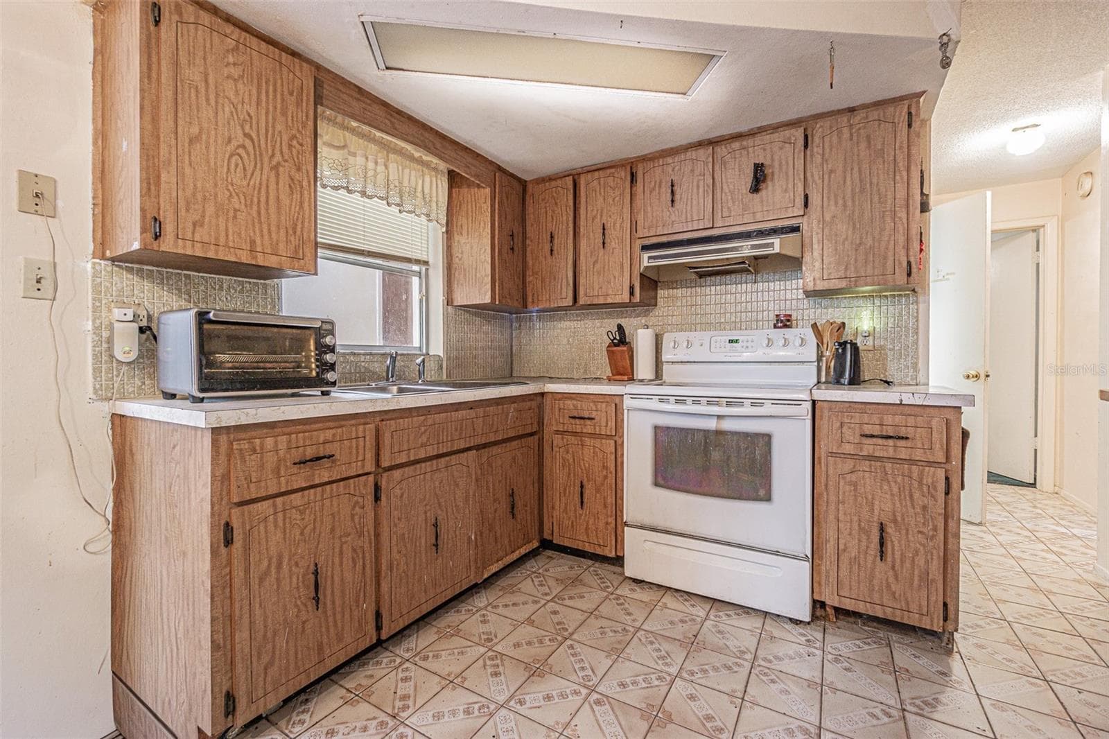 Single Family Residence at 9609 RICHWOOD LN, PORT RICHEY, photo 16 of 31