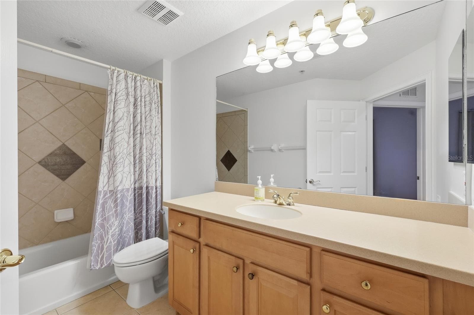 Condominium at 6434 MOORINGS POINT CIR #102, LAKEWOOD RANCH, photo 23 of 57