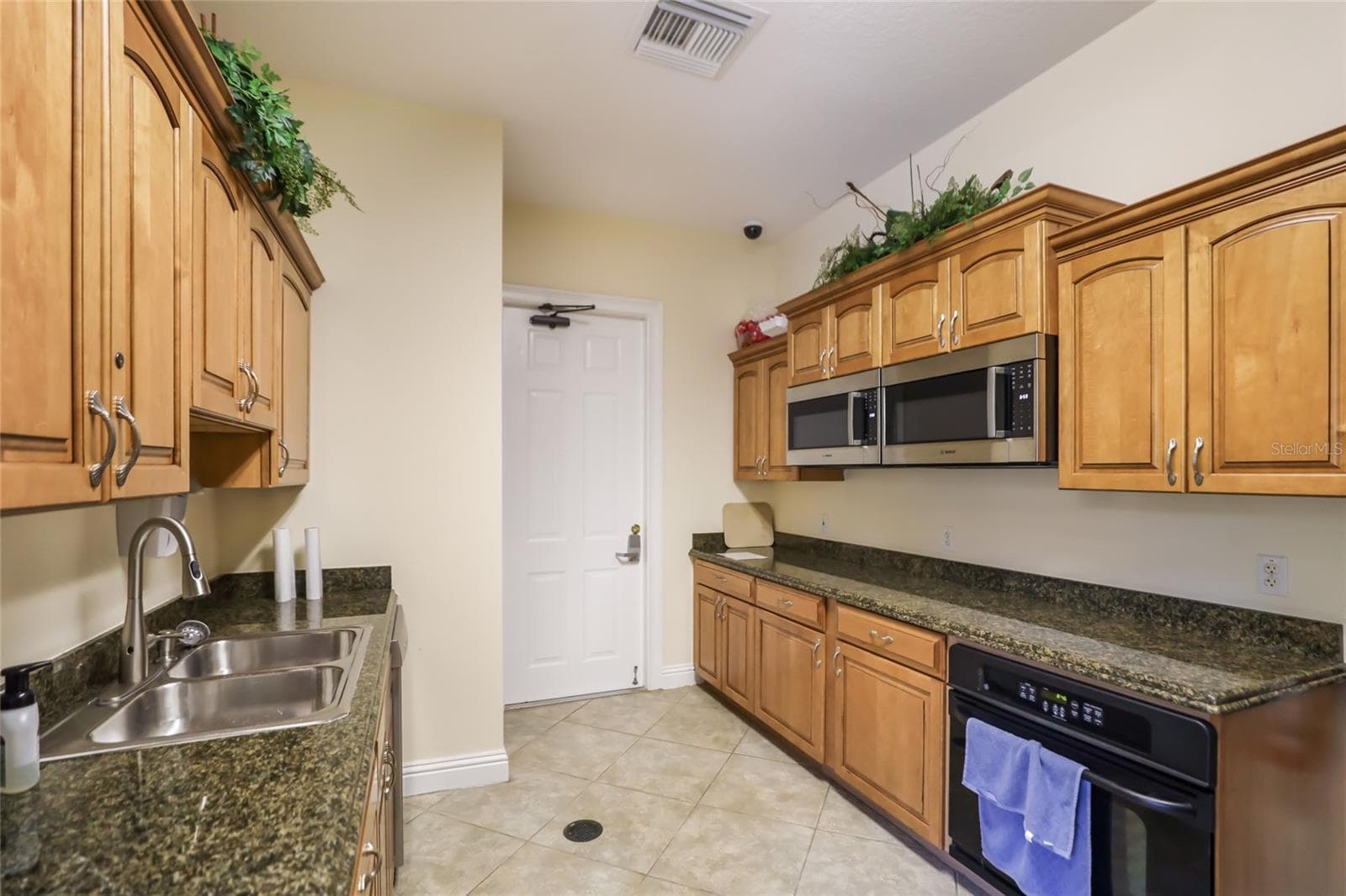 Condominium at 6434 MOORINGS POINT CIR #102, LAKEWOOD RANCH, photo 42 of 57