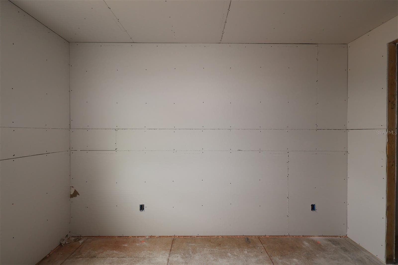 Single Family Residence at 17425 WATER HEMLOCK RD, WINTER GARDEN, photo 11 of 28