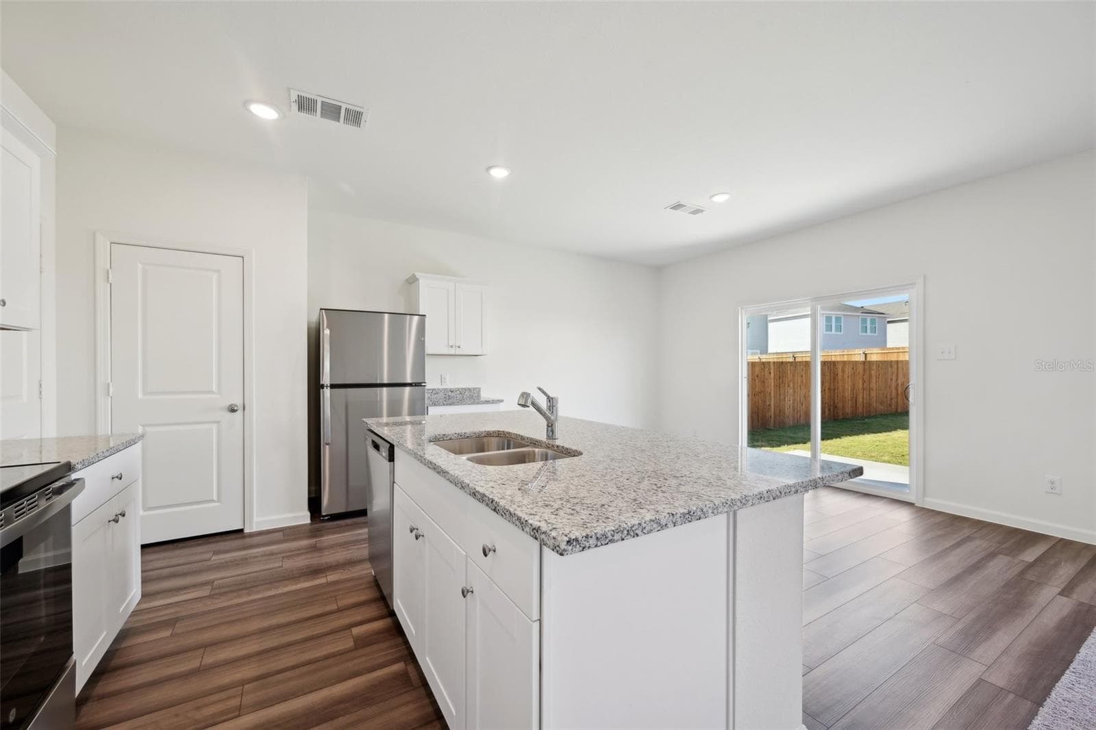 Single Family Residence at 10526 CURVING CREEK, PARRISH, photo 39 of 62