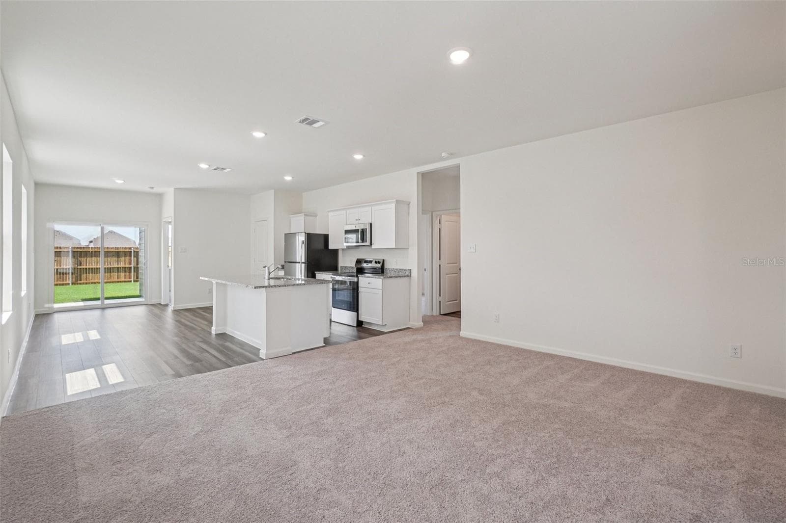 Single Family Residence at 10543 CURVING CREEK, PARRISH, photo 17 of 38