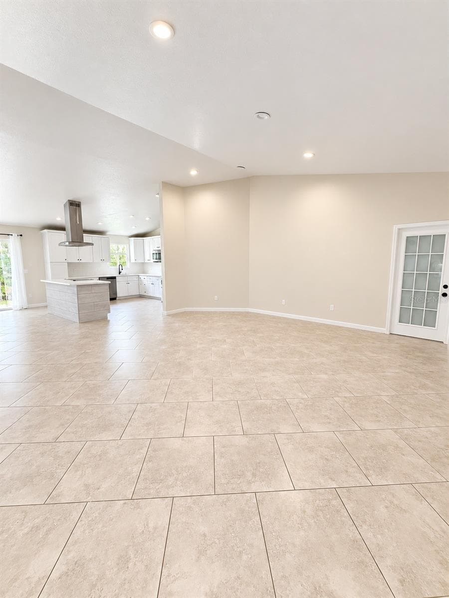 Single Family Residence at 3368 BLOSSOM ST, KISSIMMEE, photo 6 of 40