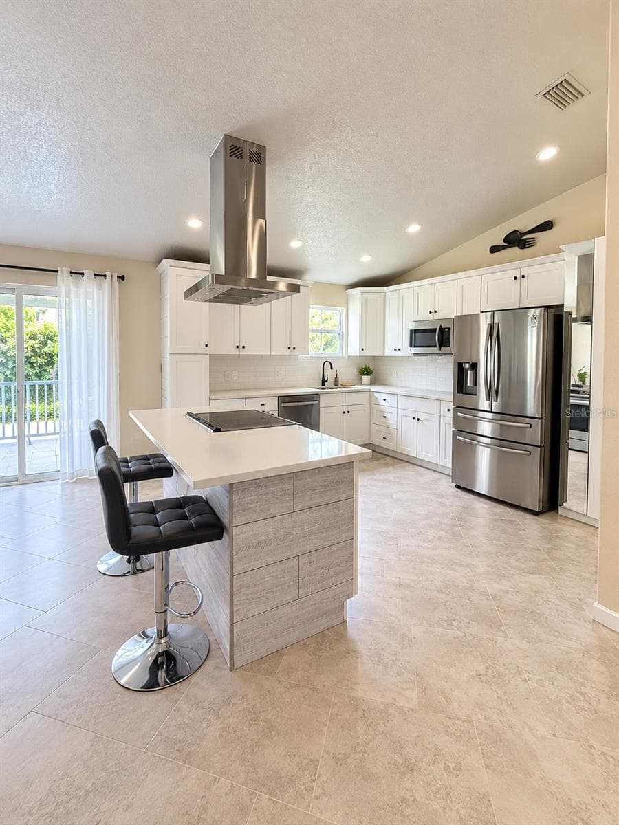 Single Family Residence at 3368 BLOSSOM ST, KISSIMMEE, photo 7 of 40
