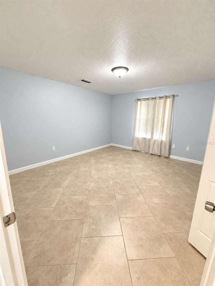 Single Family Residence at 3368 BLOSSOM ST, KISSIMMEE, photo 12 of 40