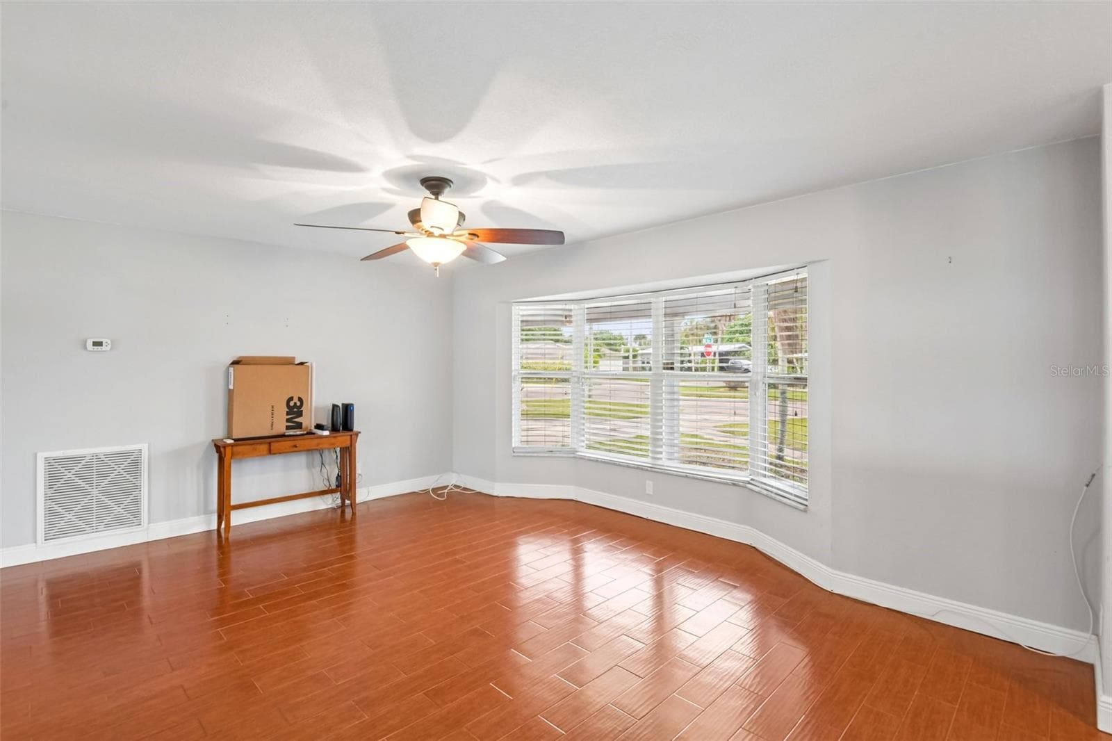 Single Family Residence at 4301 50TH TER S, ST PETERSBURG, photo 5 of 38