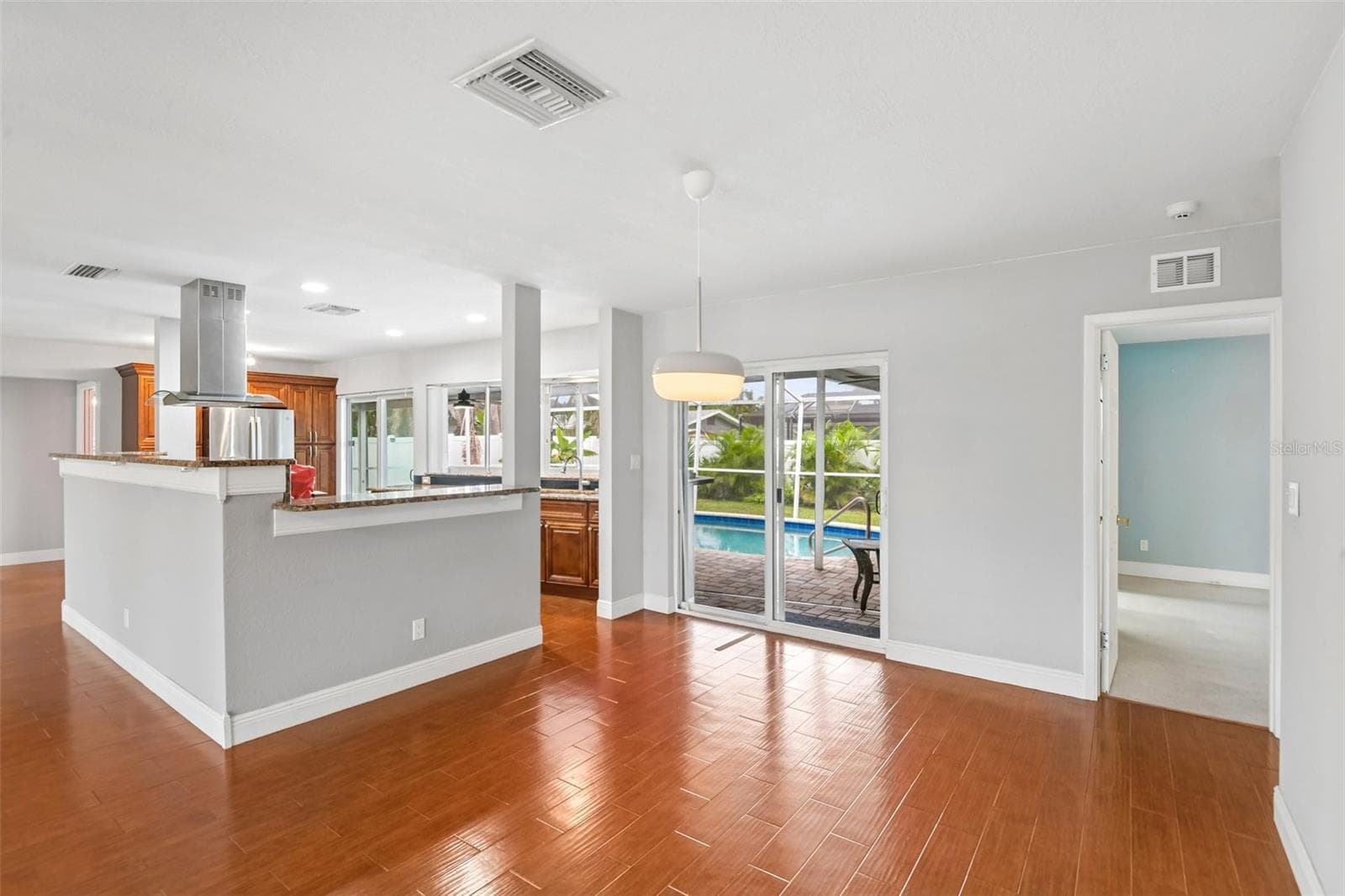 Single Family Residence at 4301 50TH TER S, ST PETERSBURG, photo 11 of 38