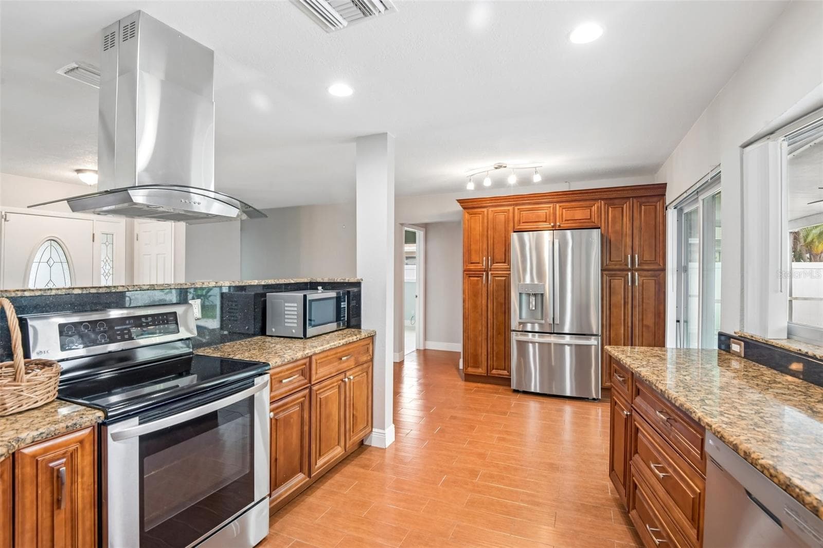 Single Family Residence at 4301 50TH TER S, ST PETERSBURG, photo 14 of 38