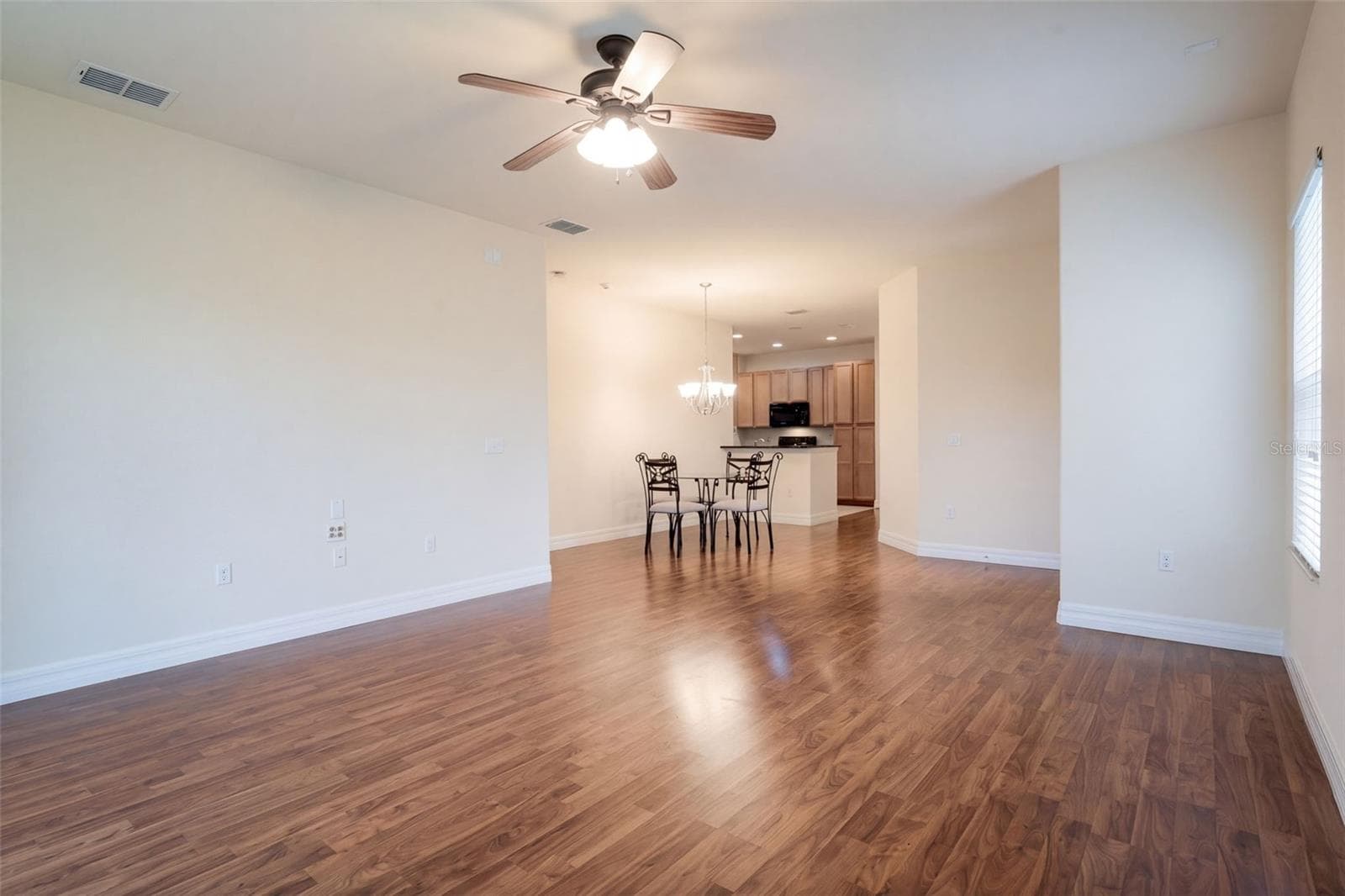 Wood floors - 10419 BELFRY CIR, ORLANDO