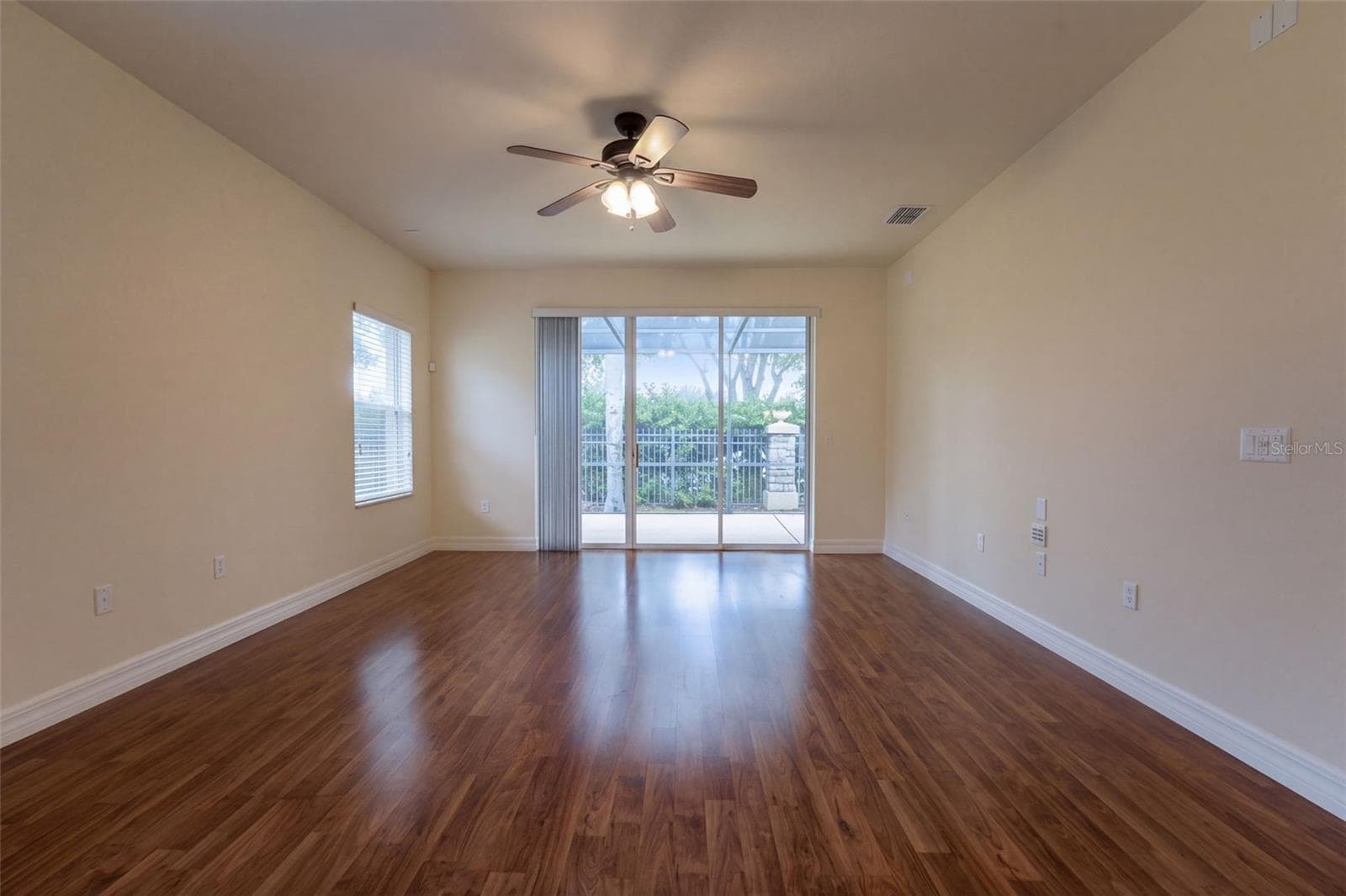 Gathering room - 10419 BELFRY CIR, ORLANDO