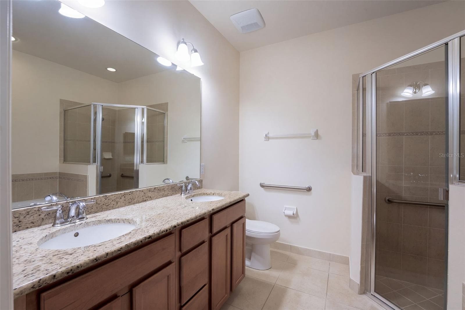 Primary bath - 10419 BELFRY CIR, ORLANDO