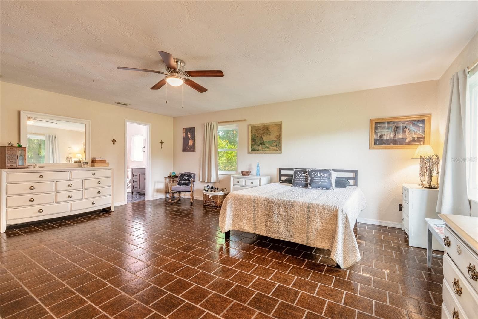 Primary bedroom - 1390 E OHIO AVE, LAKE HELEN